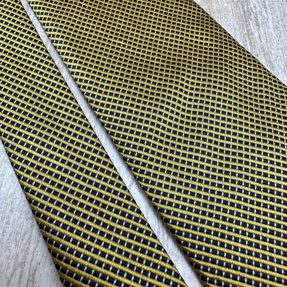 VTG Brooks Brothers Mens Neck Tie Silk Woven Italy USA Yelllow Black Geometric - Picture 1 of 7